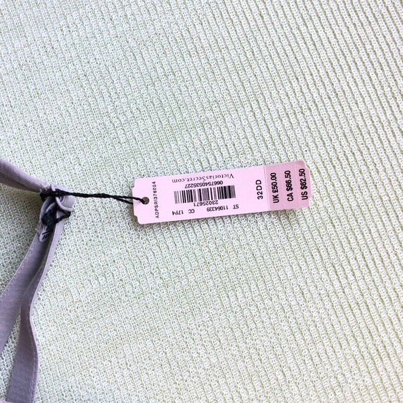 Victoria’s Secret bra - Picture 3 of 4